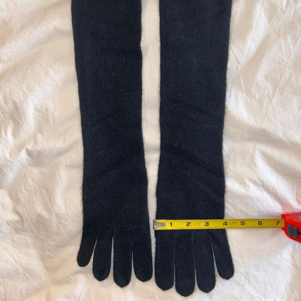 White & Warren Black Ladies Pure Cashmere Long Gloves One Size